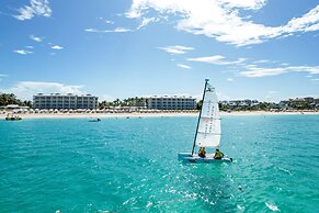 Alexandra Resort - All-Inclusive