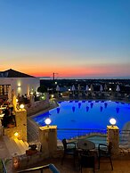 Amazones Village Suites