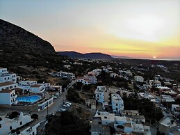 Amazones Village Suites