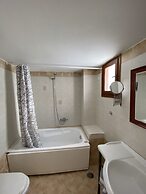 Amazones Village Suites