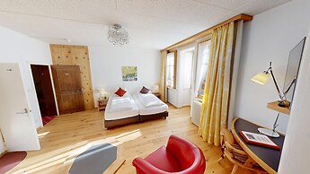 Schweizerhaus Swiss Quality Hotel