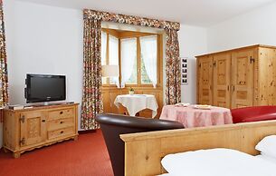 Schweizerhaus Swiss Quality Hotel