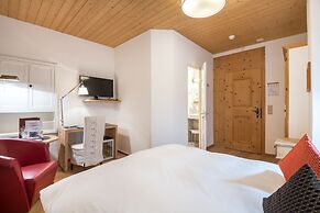 Schweizerhaus Swiss Quality Hotel