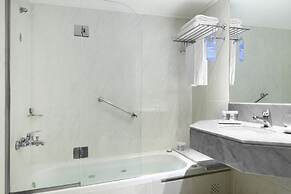 Cyan Americas Towers Hotel