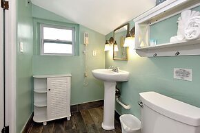 Shoreline Suites & Cabana Cottages