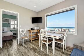 Shoreline Suites & Cabana Cottages