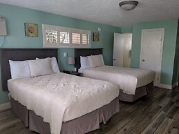 Shoreline Suites & Cabana Cottages