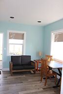 Shoreline Suites & Cabana Cottages