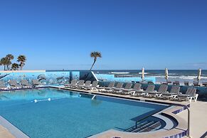 Shoreline Suites & Cabana Cottages