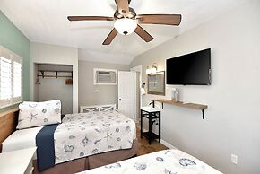 Shoreline Suites & Cabana Cottages