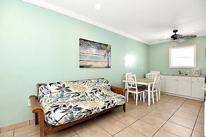 Shoreline Suites & Cabana Cottages