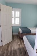 Shoreline Suites & Cabana Cottages