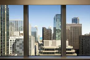 Courtyard by Marriott Chicago Magnificent Mile