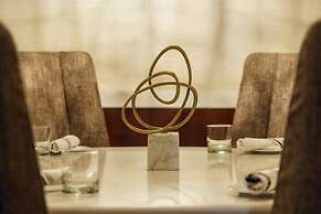 Courtyard by Marriott Chicago Magnificent Mile