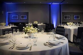 Courtyard by Marriott Chicago Magnificent Mile