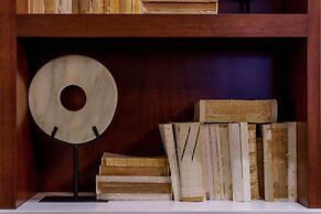 Courtyard by Marriott Chicago Magnificent Mile