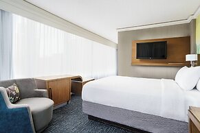 Courtyard by Marriott Chicago Magnificent Mile