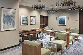 Courtyard by Marriott Chicago Magnificent Mile