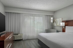 Courtyard by Marriott Houston Rice University