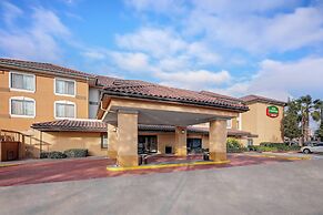 Courtyard by Marriott Houston Rice University