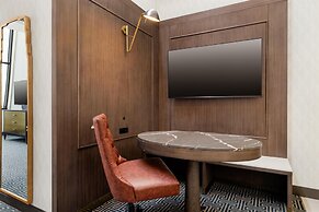 Hilton Garden Inn Indianapolis Downtown