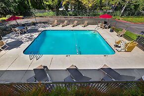 Motel 6 Issaquah, WA - Seattle - East