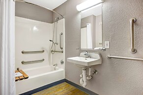 Motel 6 Issaquah, WA - Seattle - East