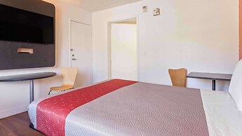 Motel 6 Fremont, CA - South