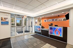 Motel 6 Orlando, FL - International Dr