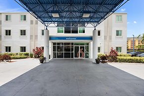 Motel 6 Orlando, FL - International Dr