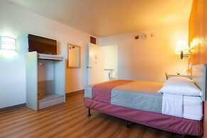 Motel 6 Rancho Mirage, CA - Palm Springs