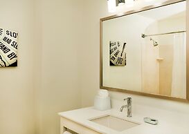 Four Points by Sheraton Louisville Airport