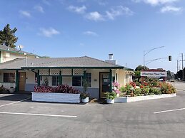 Monterey Pines Inn