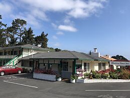 Monterey Pines Inn