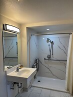 Monterey Fireplace Inn