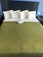 Monterey Fireplace Inn