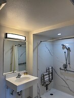 Monterey Fireplace Inn