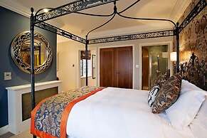 The White Hart Hotel