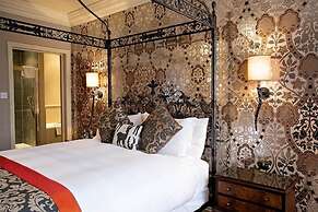 The White Hart Hotel