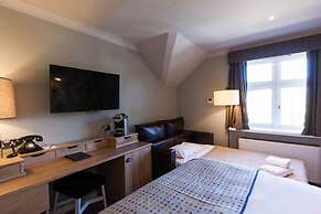 The White Hart Hotel