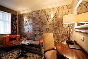 The White Hart Hotel