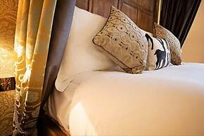 The White Hart Hotel