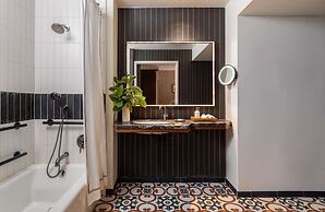 Estancia La Jolla Hotel & Spa