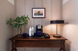 Estancia La Jolla Hotel & Spa