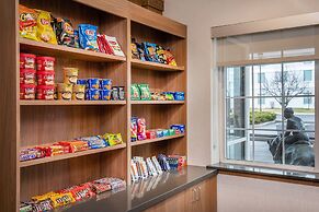 Fairfield Inn & Suites by Marriott Saratoga Malta