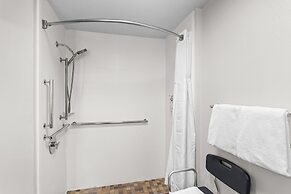 Holiday Inn Express & Suites Austin SW - Sunset Valley by IHG