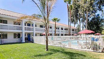 Motel 6 Thousand Oaks, CA