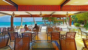 Cocoplum Beach Hotel