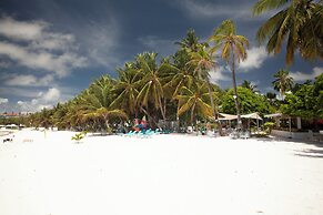 Cocoplum Beach Hotel