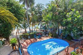 Cocoplum Beach Hotel
